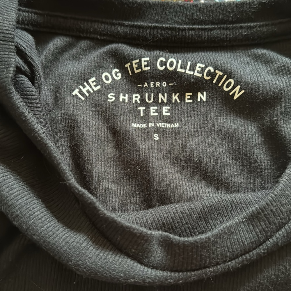 Black basic Tee - Picture 2 of 3